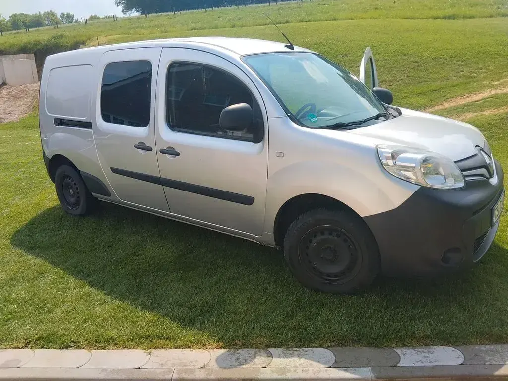 Używany Renault Kangoo 110 KM (80 kW) 2014 Srebrny Minivan