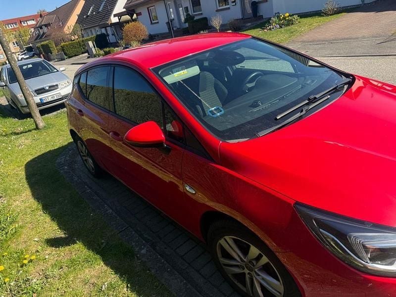 Usata Opel Astra Active 105 CV (77 kW) 2017 Nero Berlina