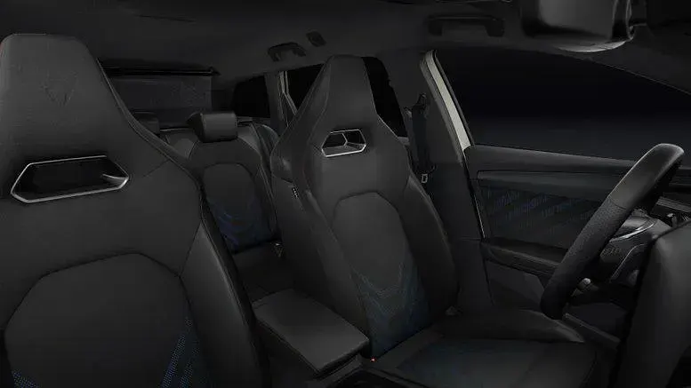 Gebraucht Cupra Leon 150 PS (110 kW) 2025 Taiga grey metallic Kombi