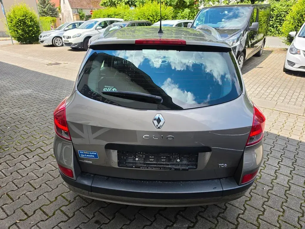 Gebraucht Renault Clio Dynamique 103 PS (75 kW) 2012 Limousine