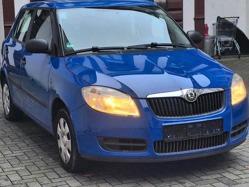 Blau Gebraucht 2009 Skoda Fabia Limousine | 1.000 € (Superpreis) - Bild 1/4