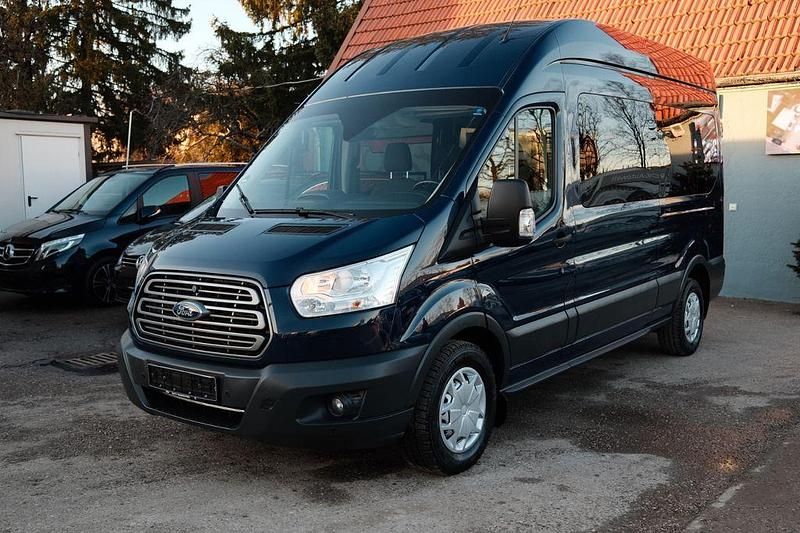 Gebraucht Ford Transit Trend 131 PS (96 kW) 2019 Blau Van / Kleinbus