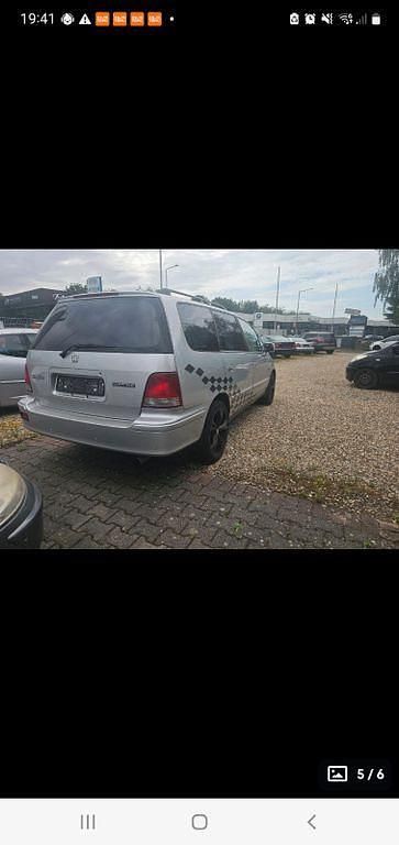 Gebraucht Honda Shuttle LS 150 PS (110 kW) 2000 Silber Van / Kleinbus