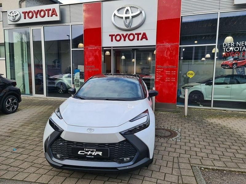 Gebraucht Toyota C-HR Team 140 PS (102 kW) 2023 Weiß SUV
