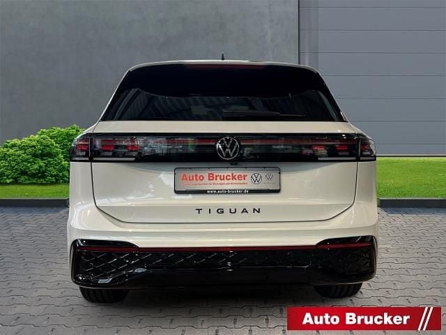 Neu VW Tiguan R-line 150 PS (110 kW) 2025 Weiss SUV