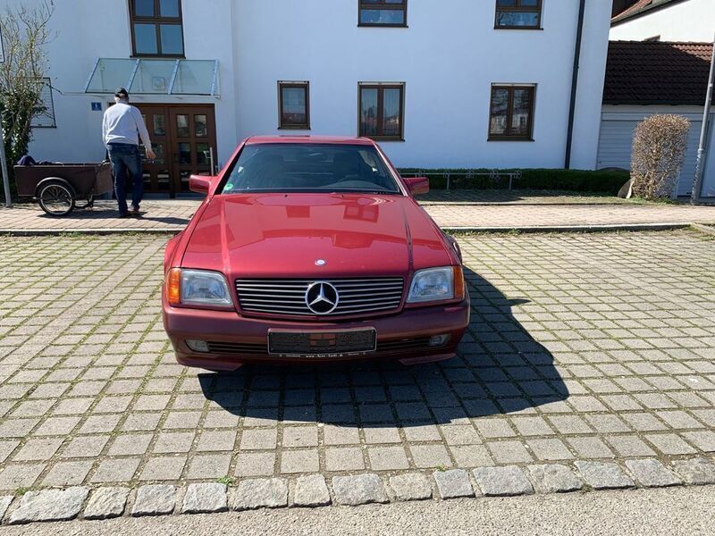 Rot Gebraucht 1991 Mercedes SL300 Cabrio | 12.000 € - Bild 1/4