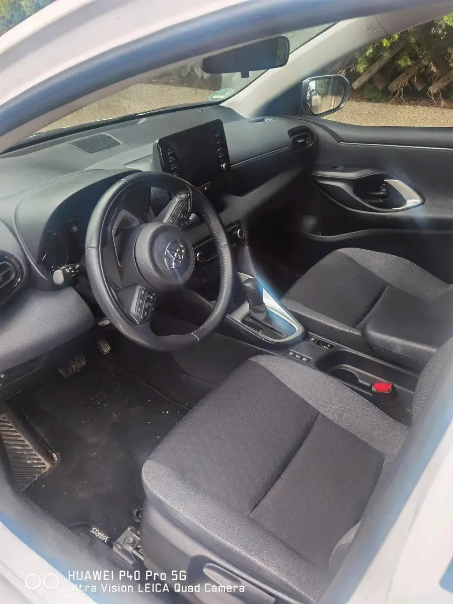 Gebraucht Toyota Yaris Comfort 116 PS (85 kW) 2021 Weiß Kleinwagen