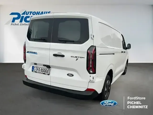 Gebraucht Ford Transit Trend 160 kW (218 PS) 2024 Frozen white (weiss) Limousine