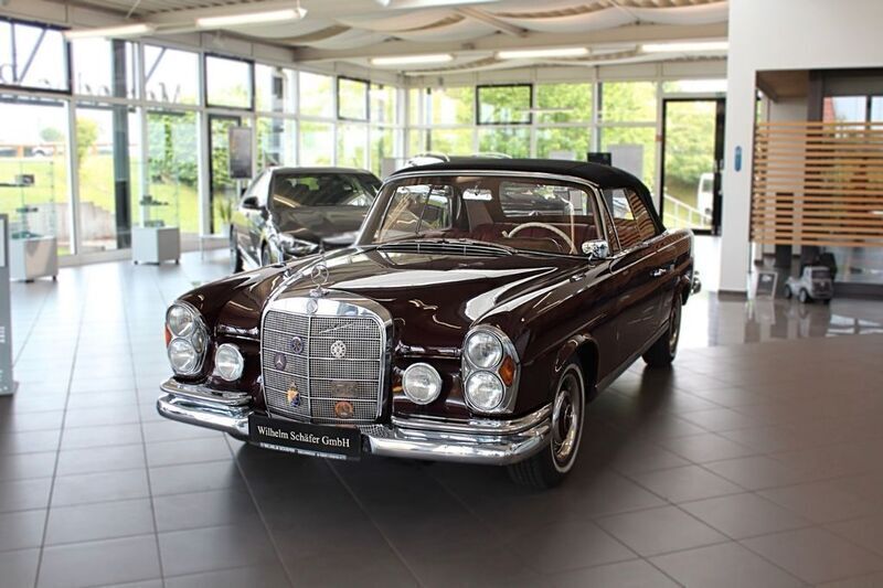 Rot Gebraucht 1964 Mercedes 220 SE Cabrio | 149.000 € - Bild 1/4