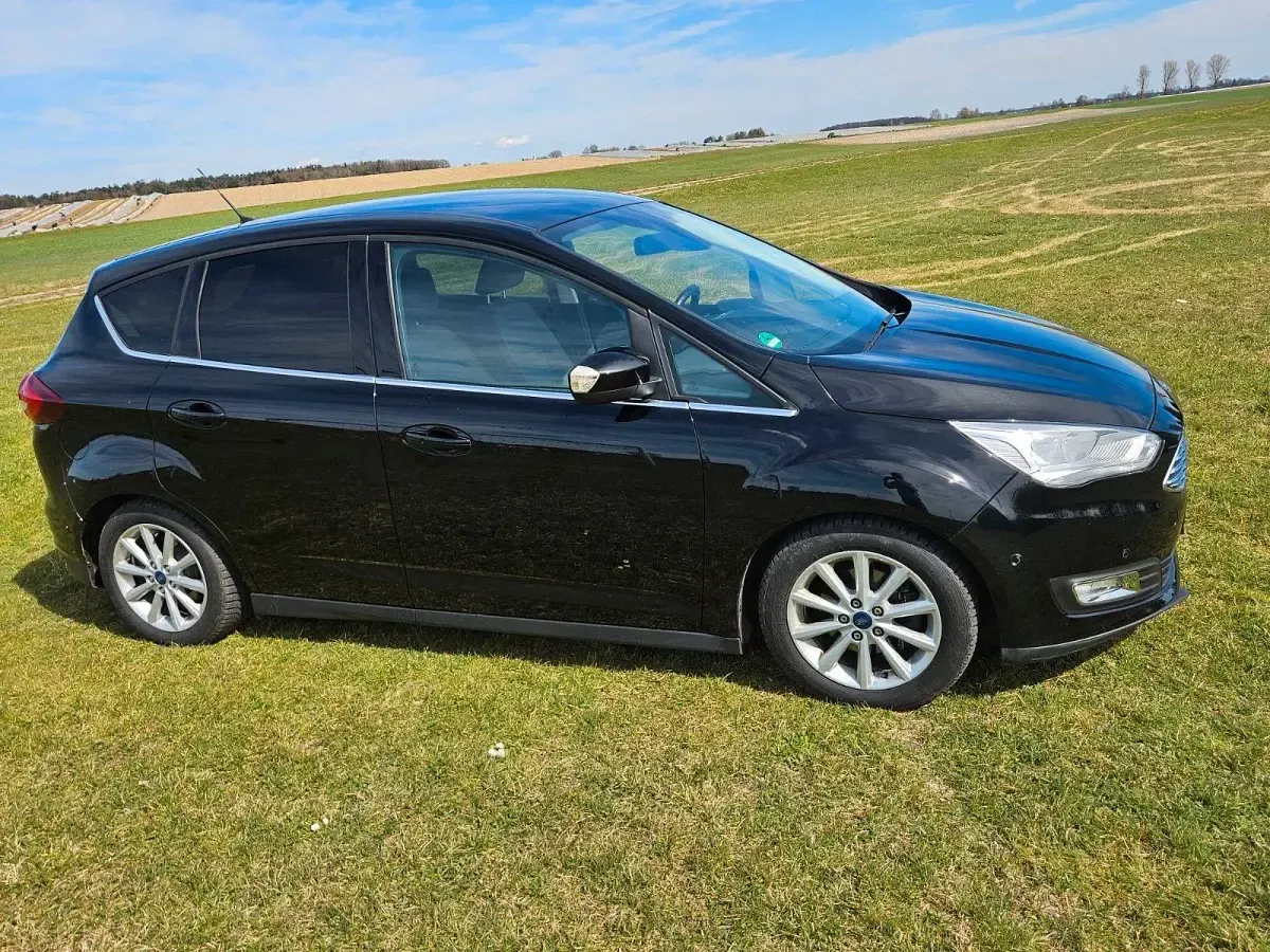 Gebraucht Ford C-MAX Titanium 125 PS (91 kW) 2017 Schwarz Van / Kleinbus