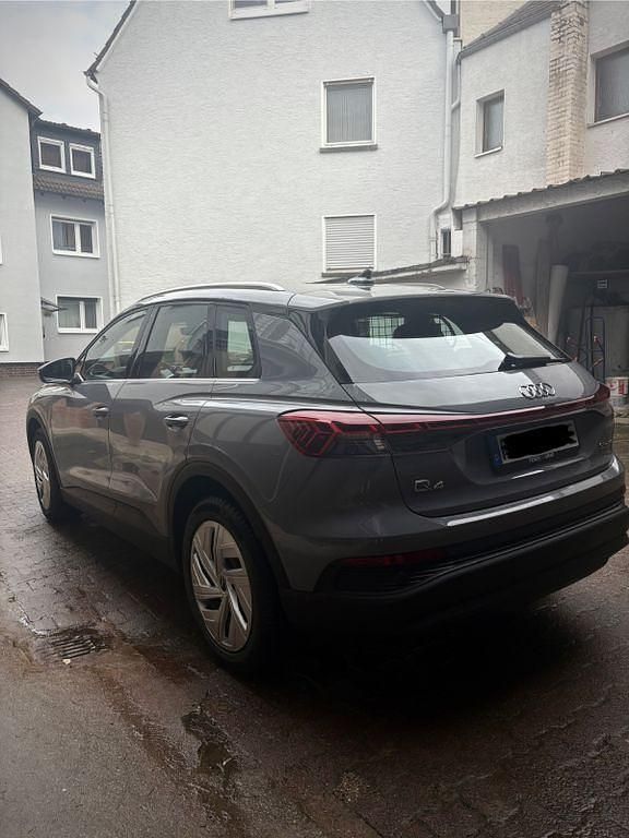Gebraucht Audi Q4 e-tron 125 kW (170 PS) 2022 Grau SUV