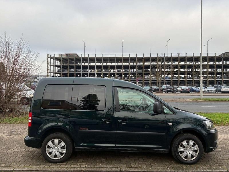 Gebraucht VW Caddy Trendline 109 PS (80 kW) 2012 Veneziengrün perleffekt Van / Kleinbus
