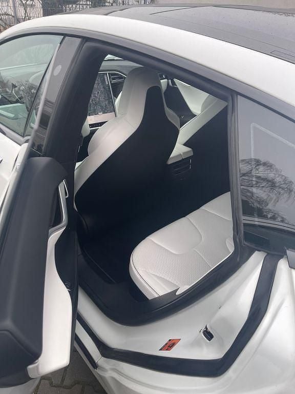 Second-hand Tesla Model S 395 kW (538 CP) 2017 Alb Hatchback