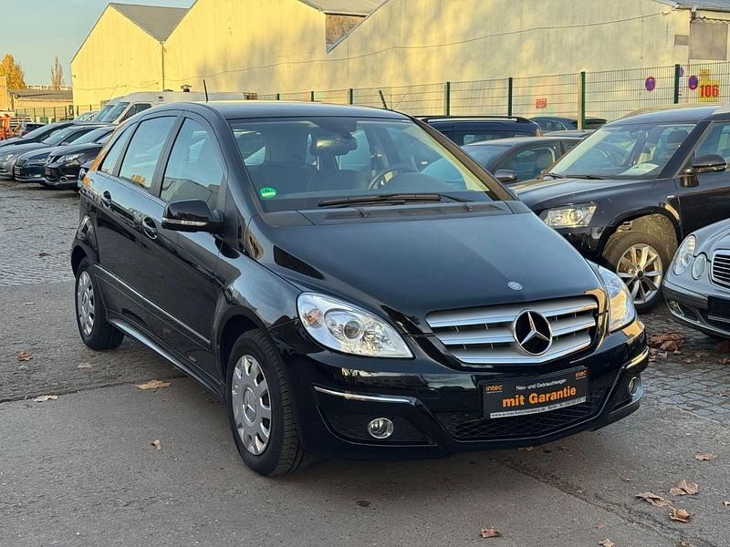 Gebraucht Mercedes B160 95 PS (69 kW) 2010 Schwarz Van / Kleinbus