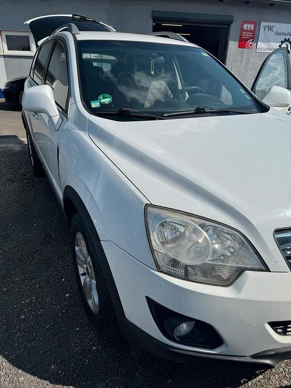 Second-hand Opel Antara 167 CP (122 kW) 2013 Alb SUV