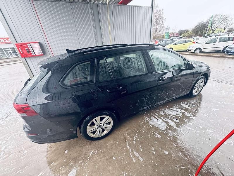 Gebraucht VW Golf VIII Life 116 PS (85 kW) 2022 Schwarz Kombi