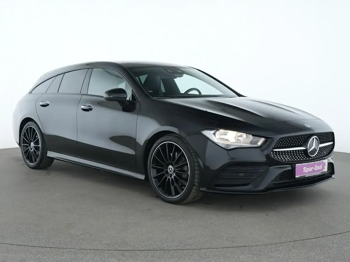 Gebraucht Mercedes CLA220 AMG line 190 PS (139 kW) 2022 Kosmosschwarz Limousine