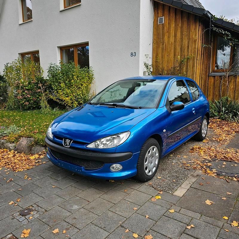 Blau Gebraucht 2006 Peugeot 206 Kleinwagen | 1.600 € (Fairer Preis) - Bild 1/4