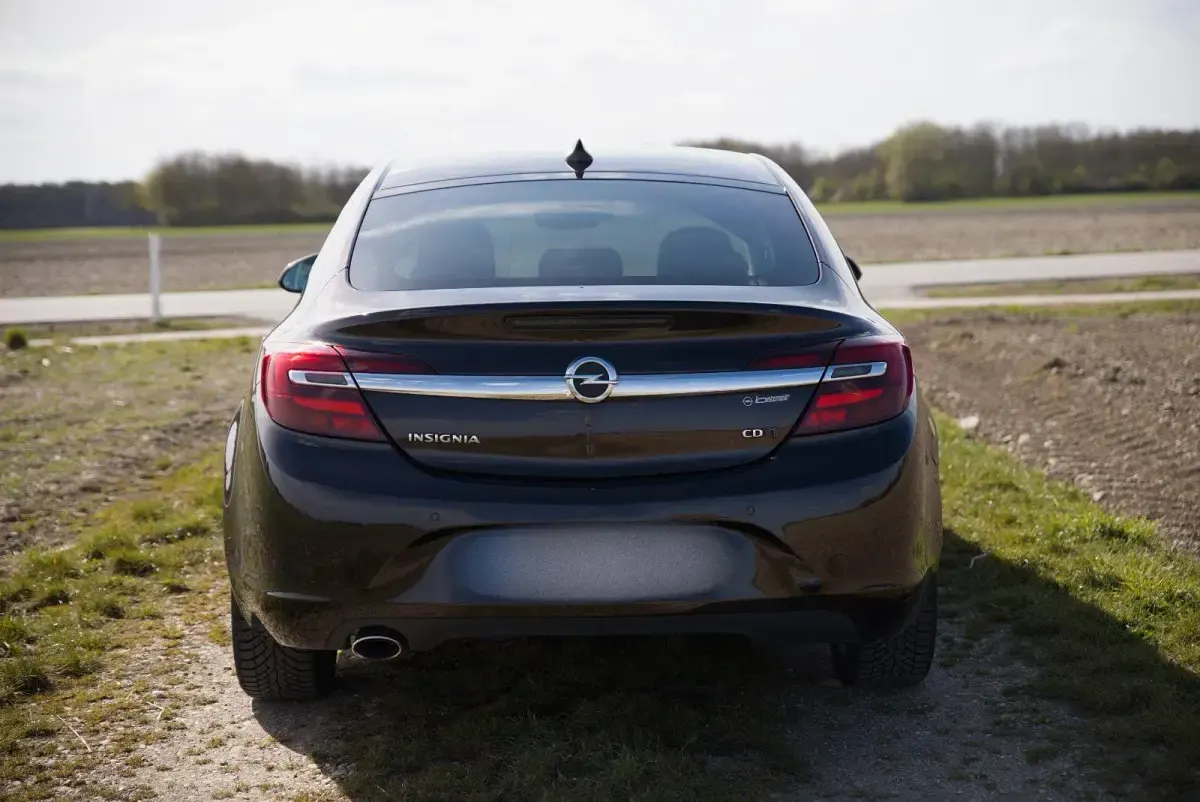Gebraucht Opel Insignia Innovation 170 PS (125 kW) 2016 Braun Limousine