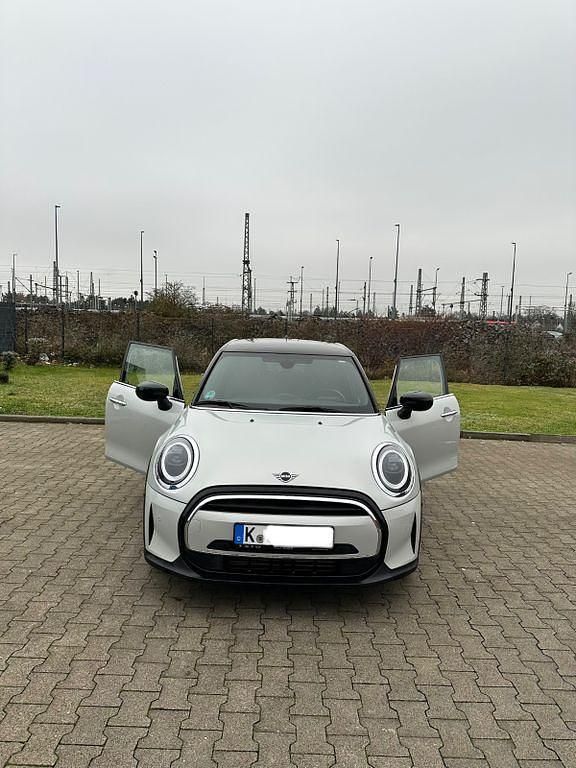 Gebraucht Mini Cooper 136 PS (100 kW) 2021 Silber Kleinwagen