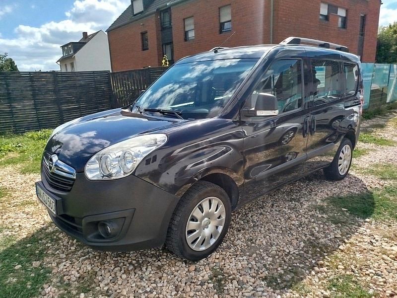 Gebraucht Opel Combo Selection 95 PS (69 kW) 2018 Schwarz Van / Kleinbus