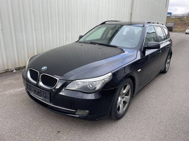 Schwarz Gebraucht 2008 BMW 520 Sport Line Kombi | 3.190 € (Superpreis) - Bild 1/4