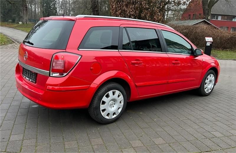 Gebraucht Opel Astra 90 PS (66 kW) 2004 Rot Kombi