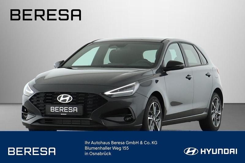 Grau Gebraucht 2025 Hyundai i30 Advantage Limousine | 19.980 € (Superpreis) - Bild 1/4
