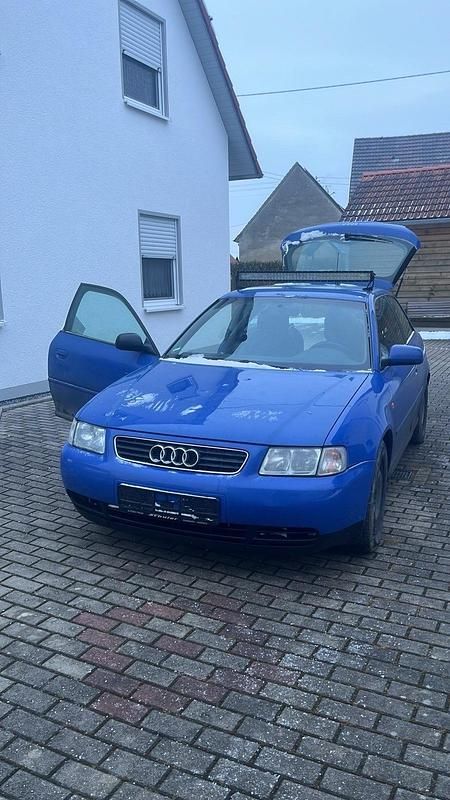 Gebraucht Audi A3 90 PS (66 kW) 1998 Blau Kleinwagen