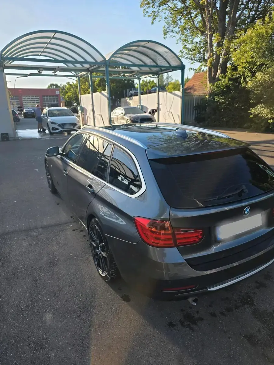 Gebraucht BMW 320 184 PS (135 kW) 2013 Grau Kombi