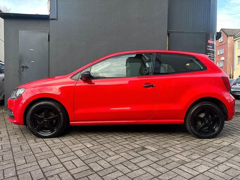 Gebraucht VW Polo 60 PS (44 kW) 2017 Rot Kleinwagen