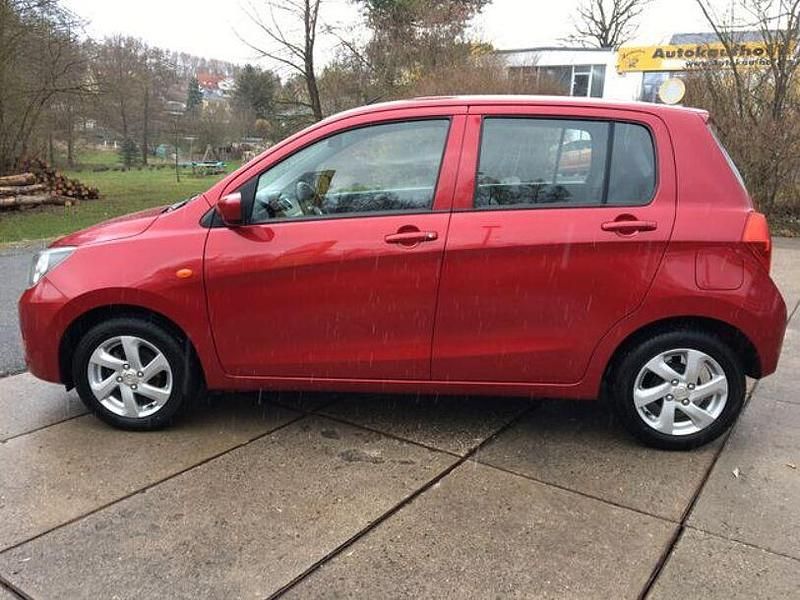 Gebraucht Suzuki Celerio Comfort 68 PS (50 kW) 2017 Rot Kleinwagen