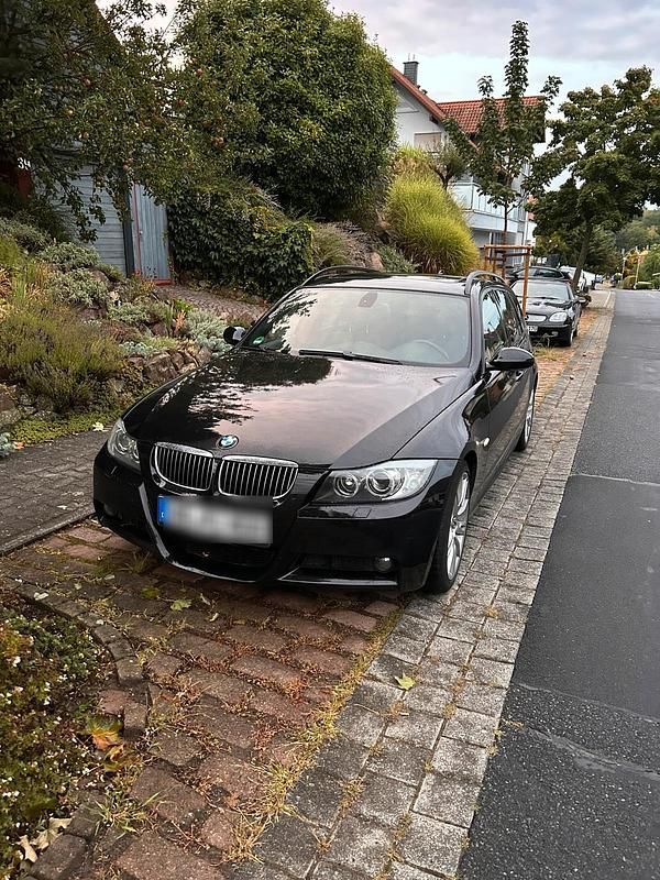 Schwarz Gebraucht 2006 BMW 330 M Sport Kombi | 6.000 € (Fairer Preis) - Bild 1/4