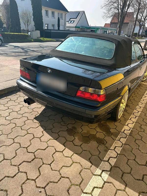 Gebraucht BMW 318 Cabriolet 118 PS (86 kW) 1995 Schwarz Cabrio