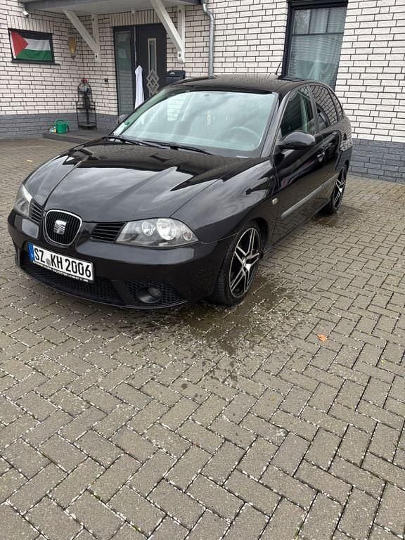 Schwarz Gebraucht 2007 Seat Ibiza Comfort Limousine | 1.800 € (Fairer Preis) - Bild 1/4