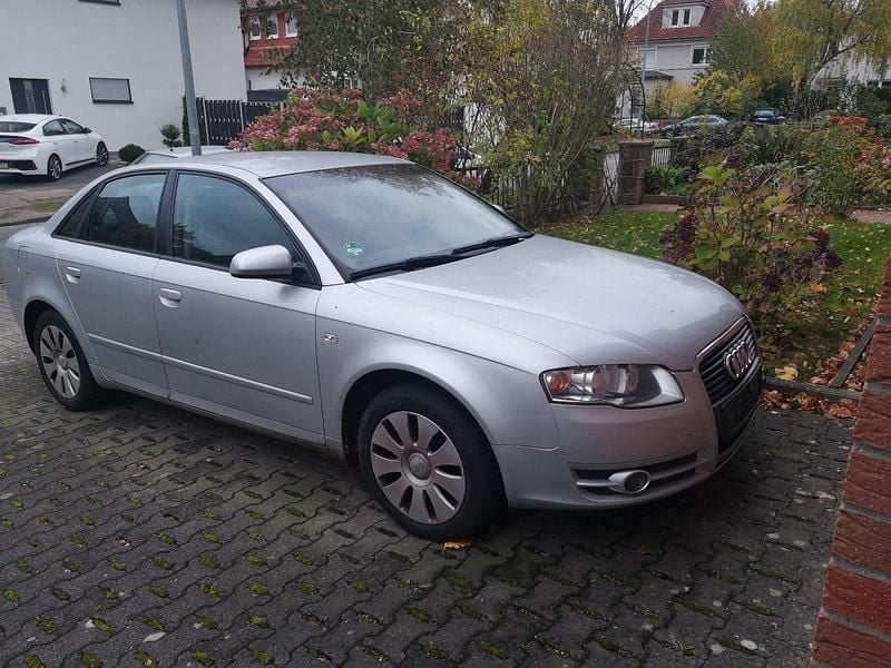 Gebraucht Audi A4 130 PS (95 kW) 2006 Silber Limousine