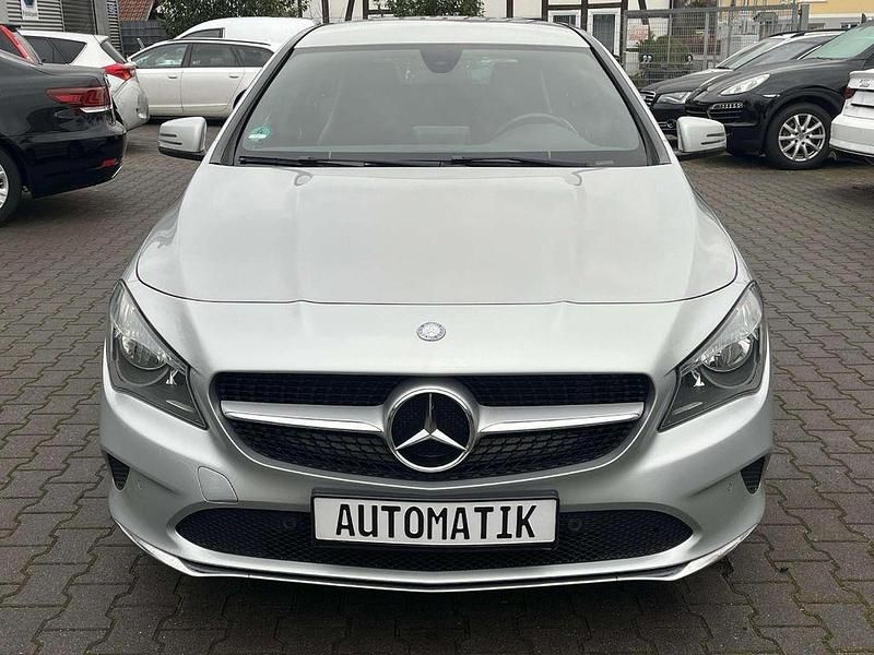 Gebraucht Mercedes CLA200 136 PS (100 kW) 2017 Silber Limousine