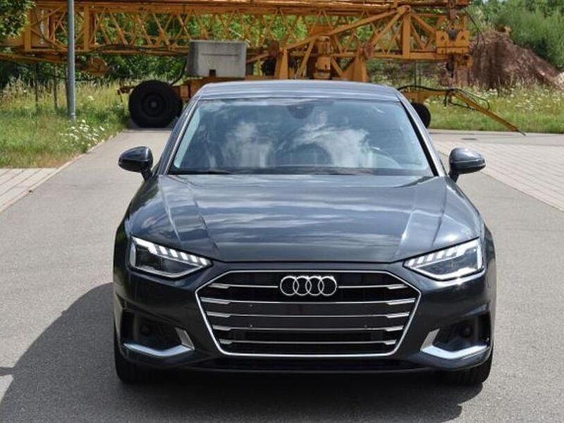 Gebraucht Audi A4 Advanced 204 PS (150 kW) 2022 Manhattangrau metallic Limousine