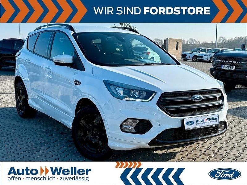 Weiß Gebraucht 2017 Ford Kuga ST-Line SUV | 16.990 € (Teuer) - Bild 1/4