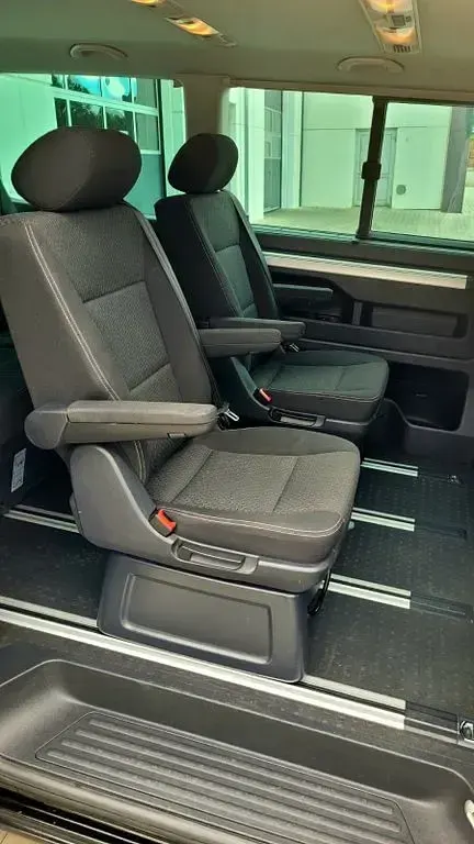 Gebraucht VW Multivan 179 PS (131 kW) 2016 Schwarz Van / Kleinbus