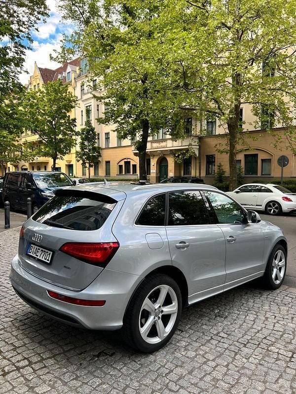 Grau Gebraucht 2015 Audi Q5 S-Line SUV | 17.300 € (Superpreis) - Bild 1/4