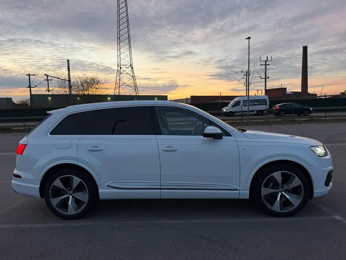Gebraucht Audi Q7 Comfort 218 PS (160 kW) 2017 Weiß SUV