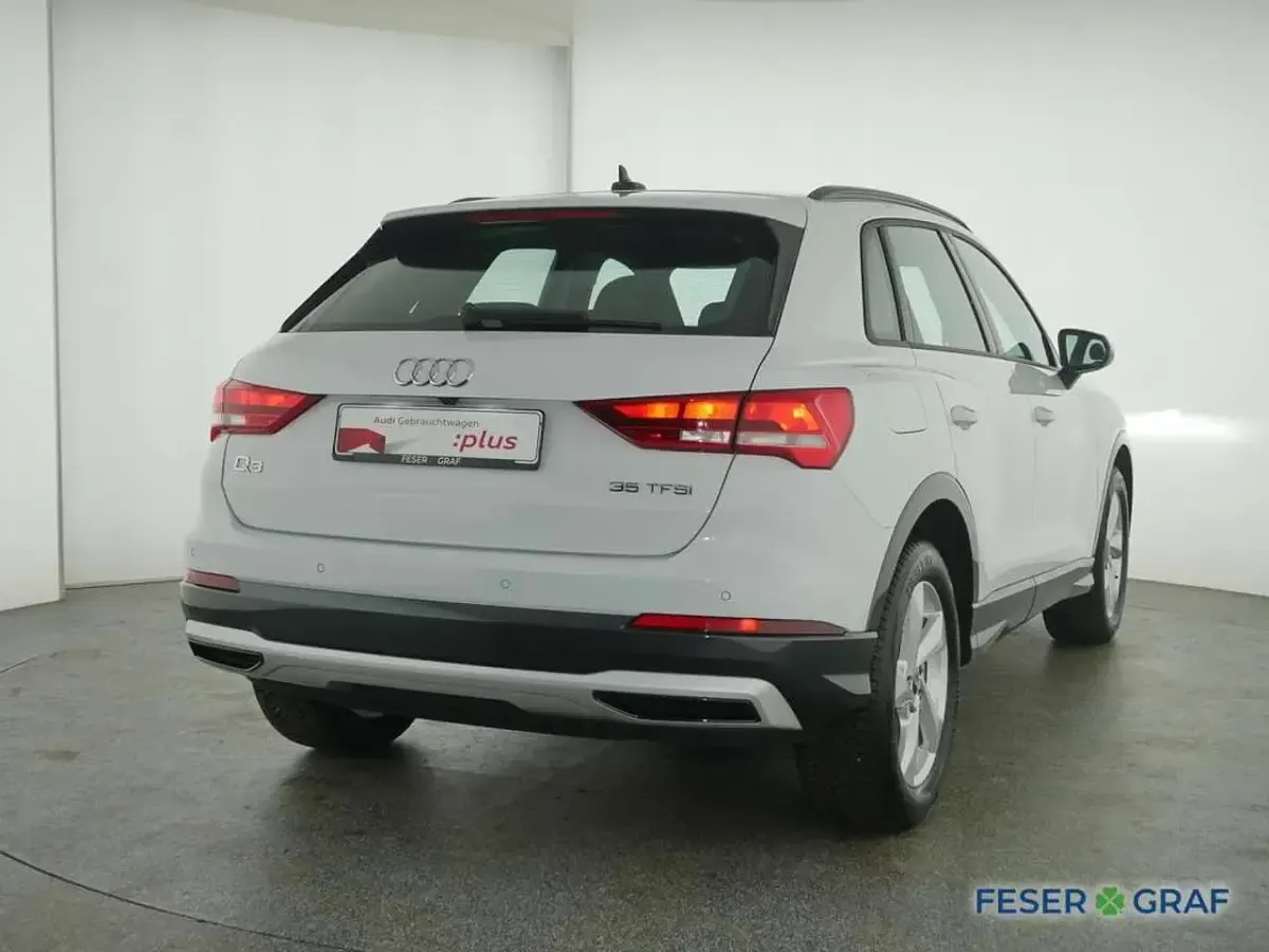 Gebraucht Audi Q3 Ambiente 150 PS (110 kW) 2025 Gletscherweiß SUV