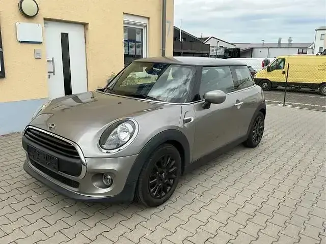 Gebraucht Mini ONE 102 PS (75 kW) 2020 Melting silver Kleinwagen