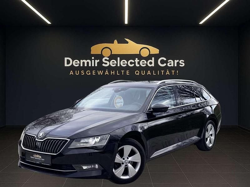 Gebraucht Skoda Superb 190 PS (139 kW) 2015 Schwarzmagic perleffekt Kombi