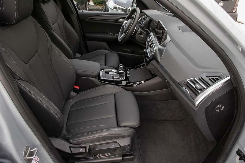 Gebraucht BMW X3 Performance 184 PS (135 kW) 2024 Grau SUV