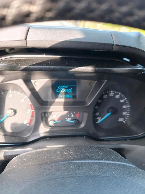 Second-hand Ford Transit Custom 155 CP (114 kW) 2014 Alb Monovolum