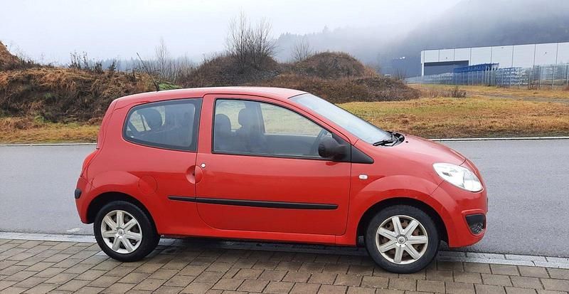 Gebraucht Renault Twingo 60 PS (44 kW) 2008 Rot Kleinwagen
