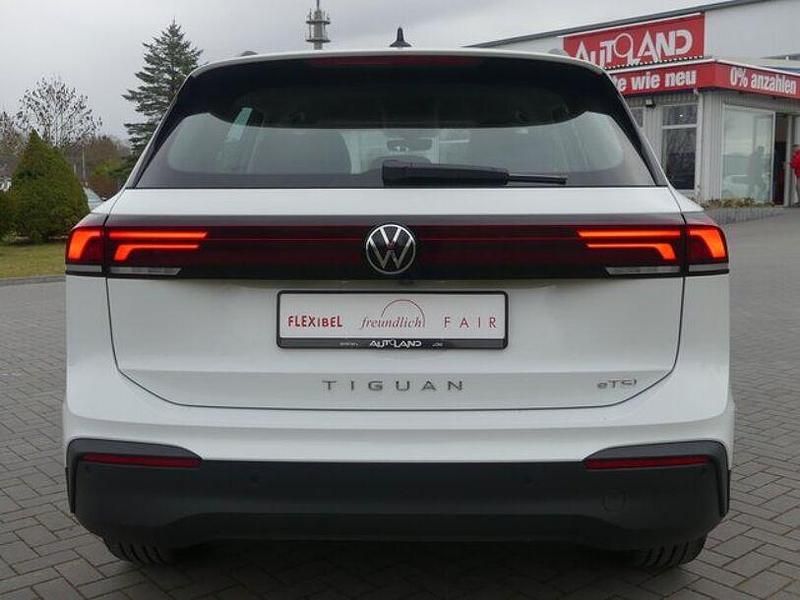 Gebraucht VW Tiguan Goal 150 PS (110 kW) 2024 Weiß SUV