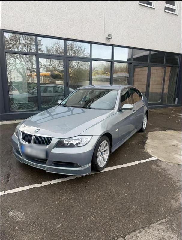 Gebraucht BMW 325 218 PS (160 kW) 2005 Grau Limousine